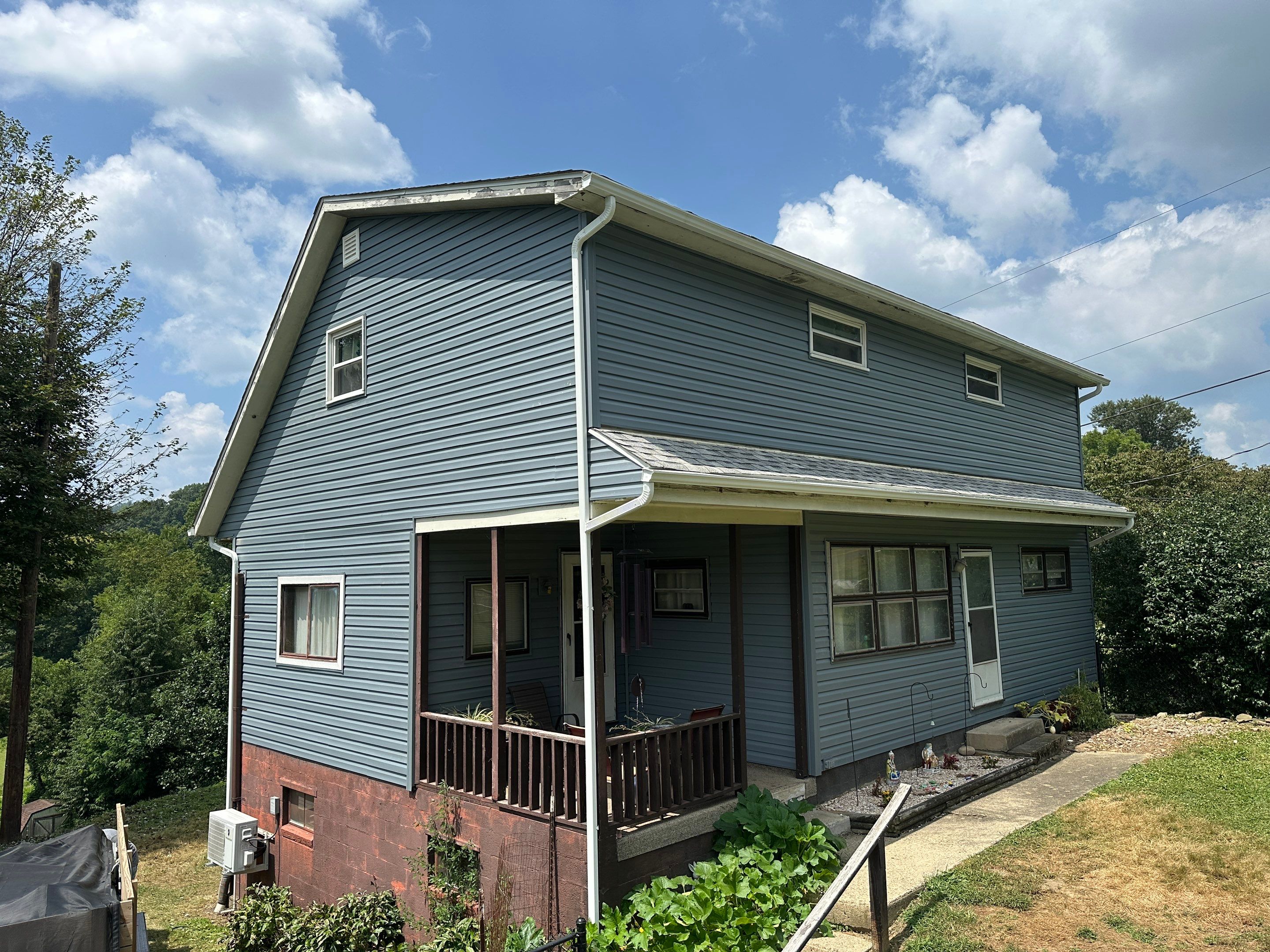 Exterior project photo 11